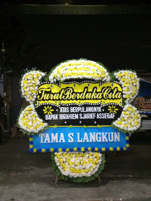 Papan Bunga Duka di Parung